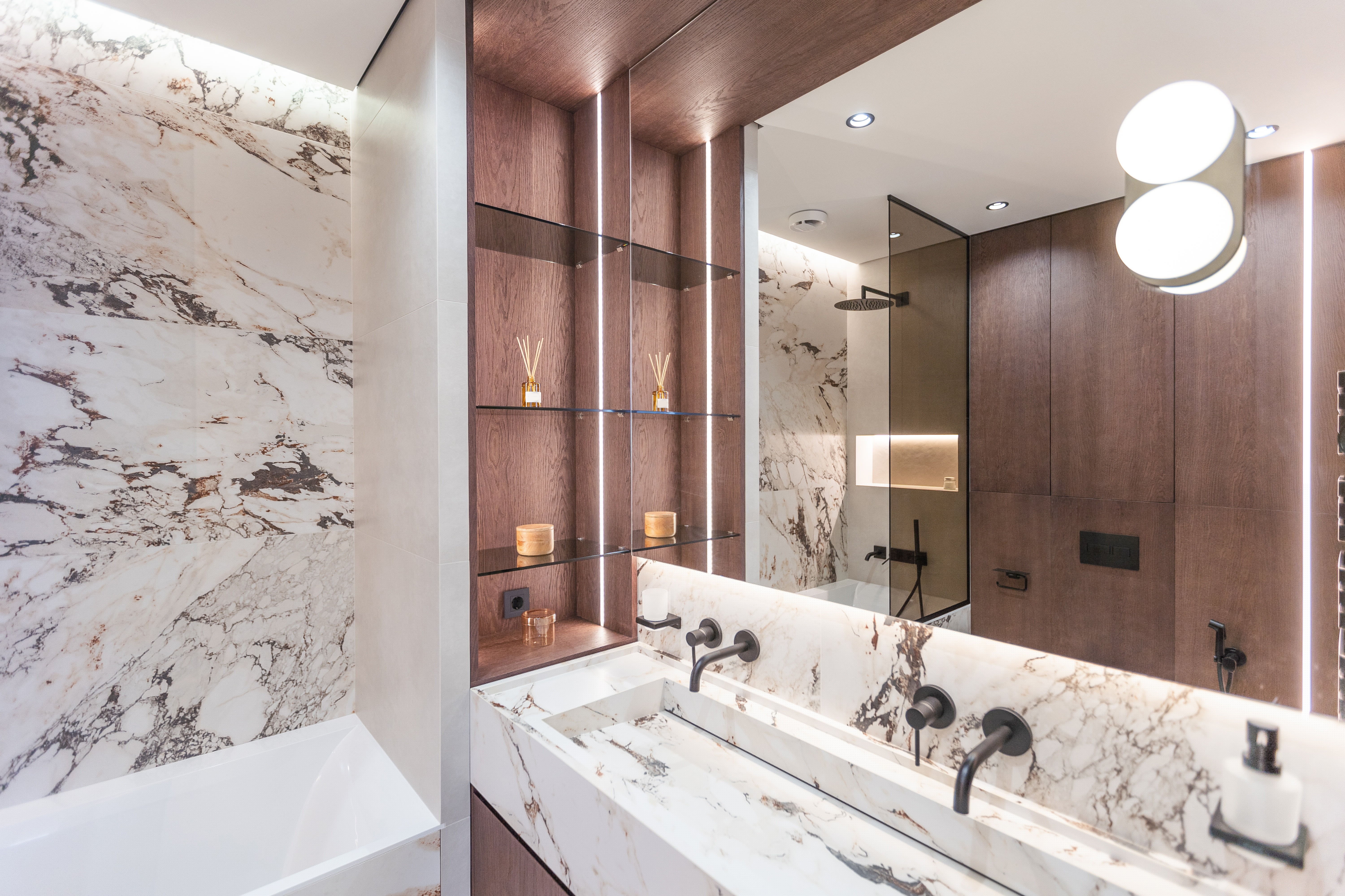 Modern banyo dolabı